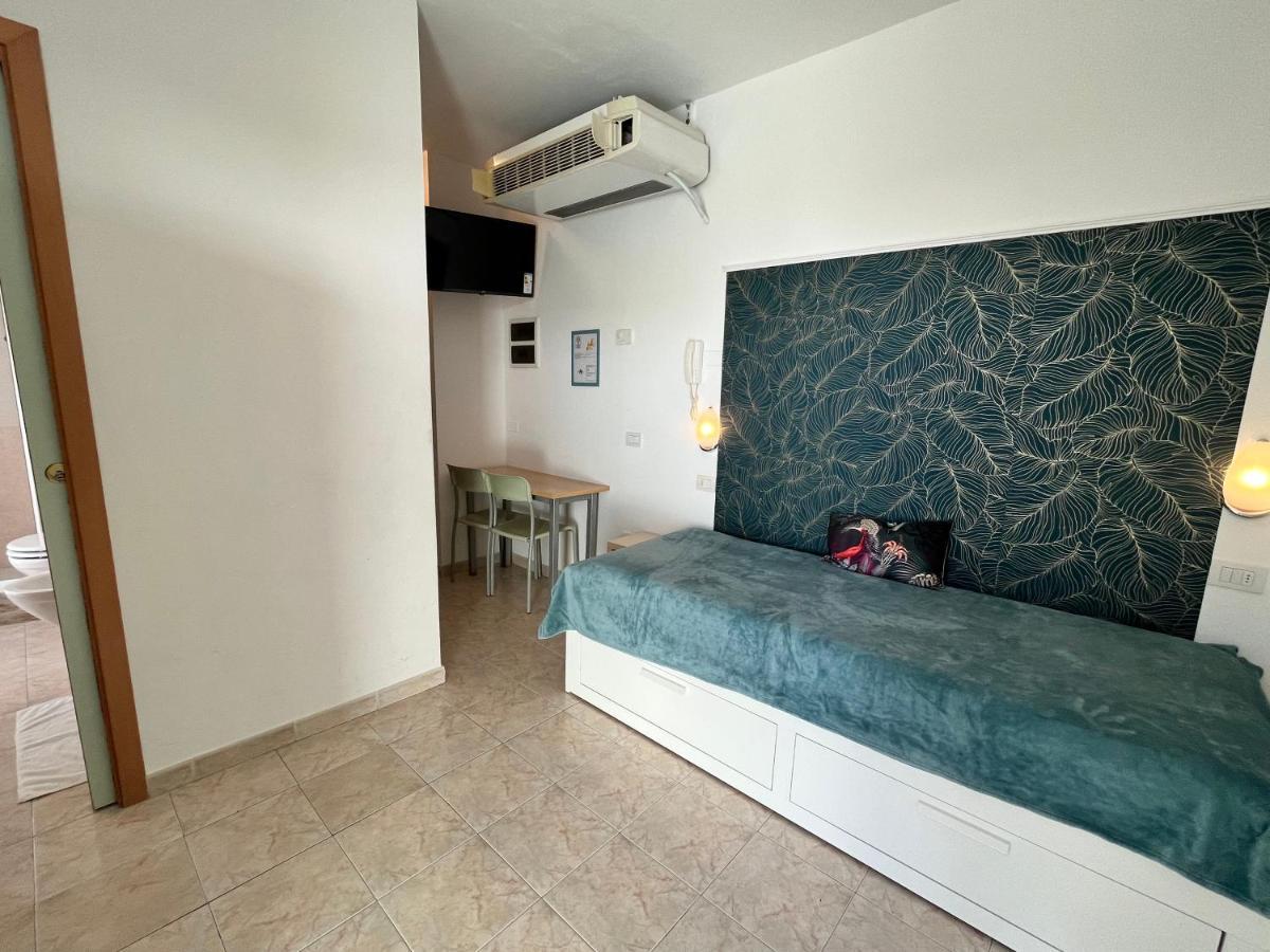 Residence Frontemare ริมินี ภายนอก รูปภาพ